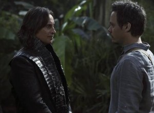 Gold (Robert Carlyle; right) tries to patch things with his son Baelfire/Neal (Michael-Raymond James; right)
